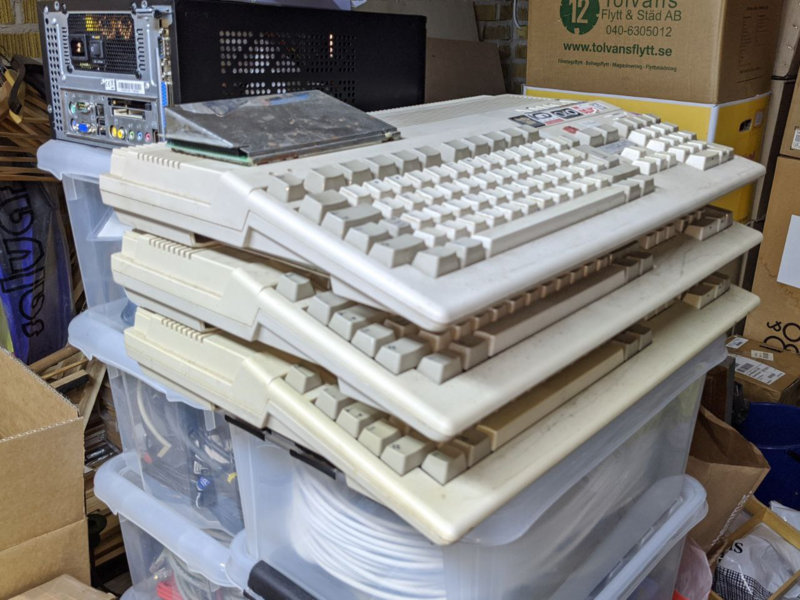 Versão miniaturizada do computador Amiga 500 será lançada em 2022